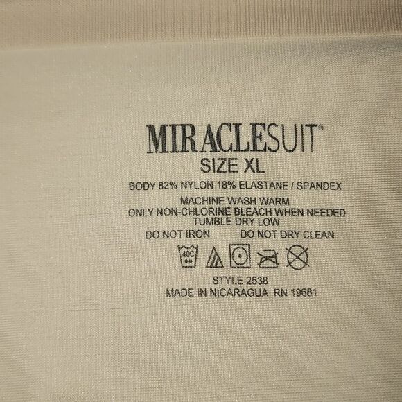 Miraclesuit Tan High-Waisted Seamless Thongs Bottoms Size XL - Picture 3 of 3